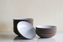 Load image into Gallery viewer, Pro Shop 10" Coupe Entree Bowls
